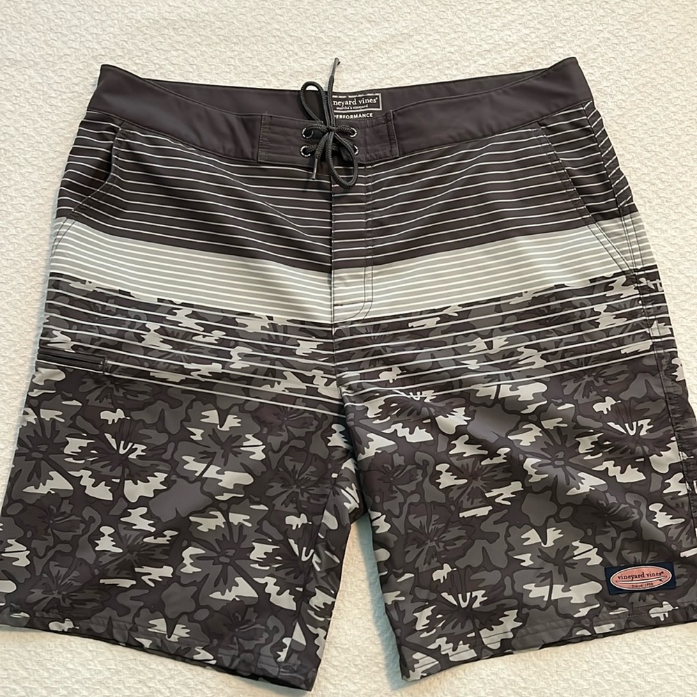 Vineyard Vines Performance board shorts
